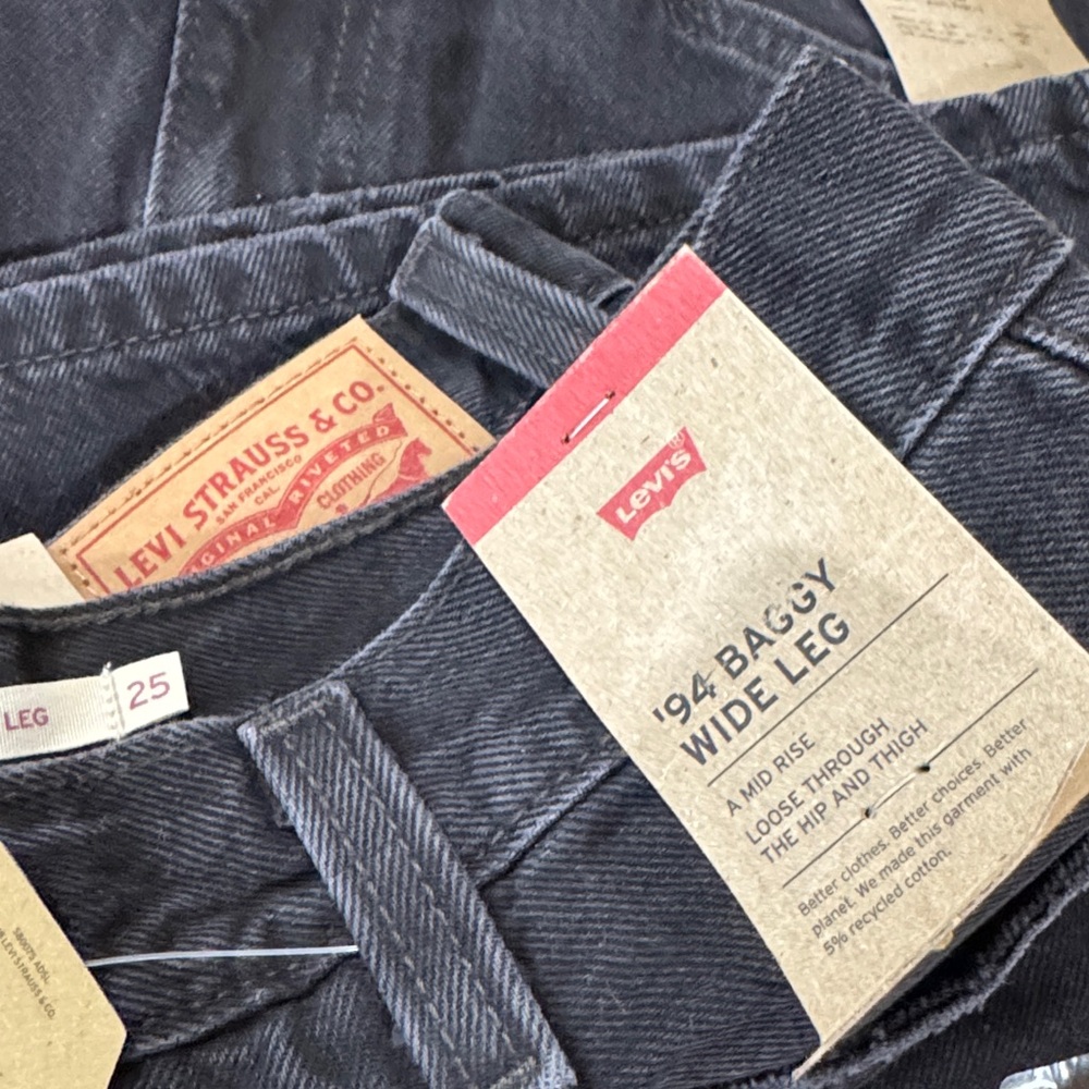 LAST ONE ❤️ Levi's Black 94’ Baggy Wide leg Flare Jeans - Picture 7 of 7